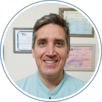 Dr. Renato Linhart — Ortodontia e ortopedia facial
